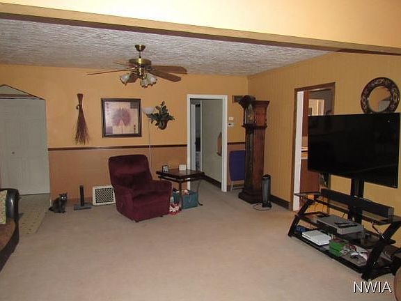 3rd image of 3312 Virginia St