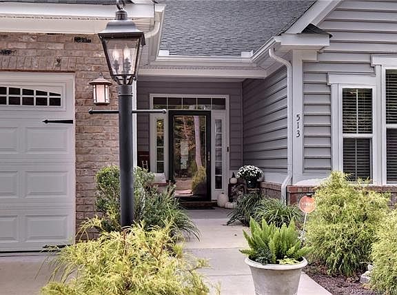 3rd image of 513 Caroline Cir