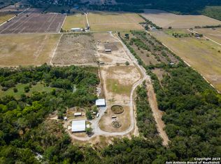21090 Fm 1303, Elmendorf, TX 78112