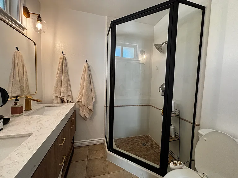 4410 Canoga Dr — Photo 30