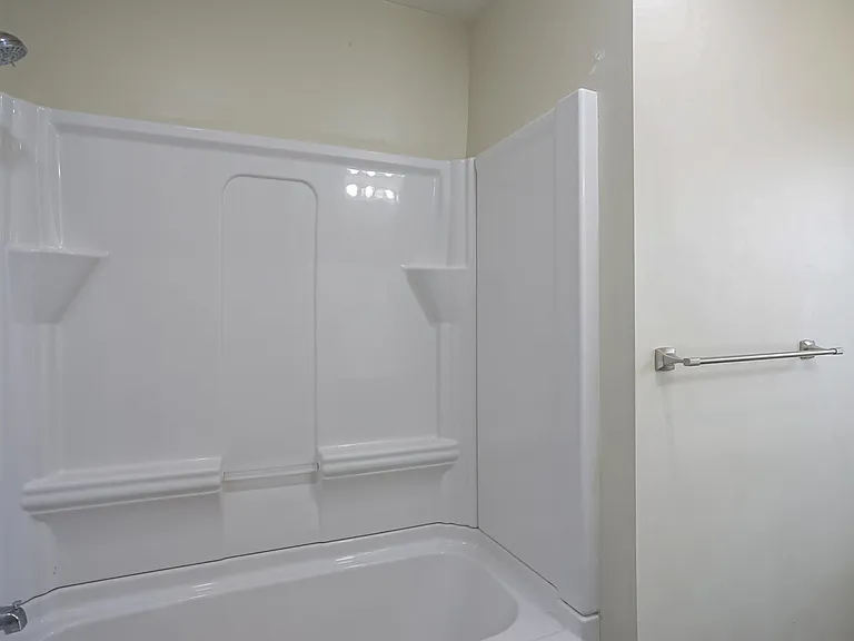 102 Kathleen Dr #2 — Photo 21