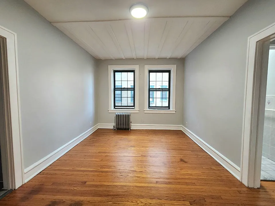 110 Chestnut St #4