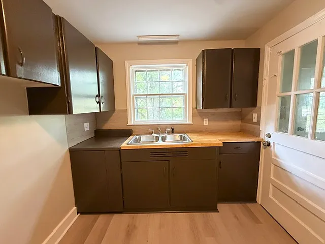 1505 Park Ave — Photo 16