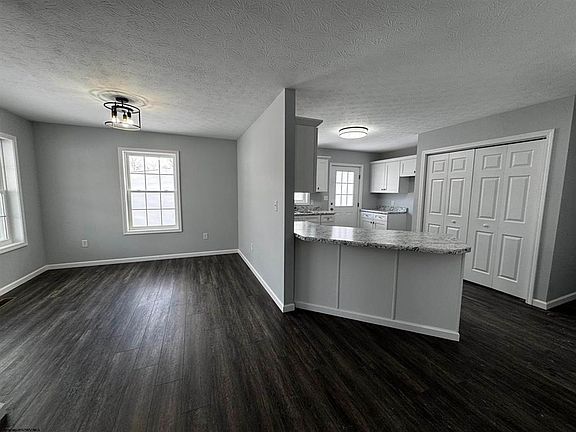 2nd image of 156 Montgomery Rd