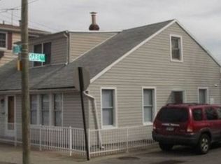 22 Lois Ave, Brooklyn, NY 11229