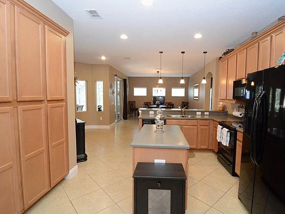 4th image of 3911 McGuirk Ct