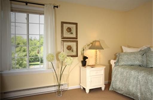 2nd image of 10 Janet Rd APT 4