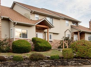 1476 S Weatherstone Ln, Bloomington, IN 47401
