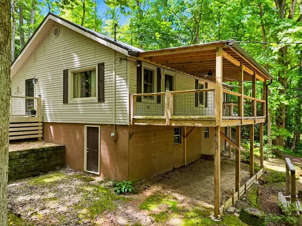 629 Goose Island Rd, Ellijay, GA 30540