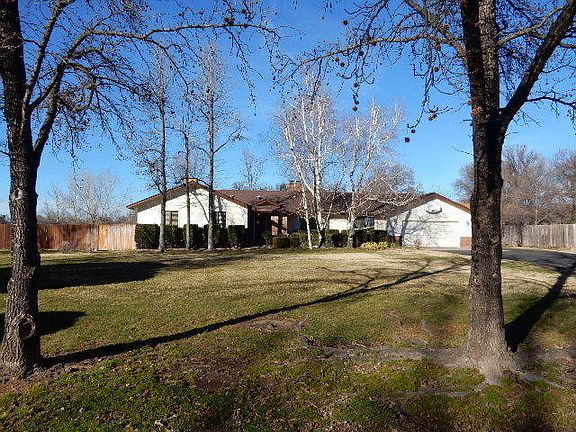 3rd image of 22452 Frisbie Ln