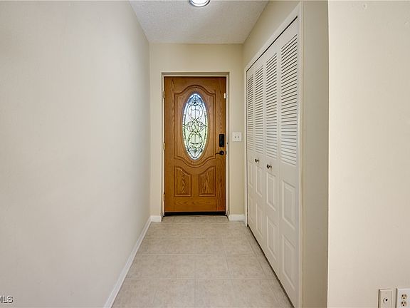 2nd image of 628 SE 12th Ct APT 37