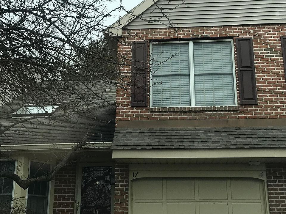 1st image of 17 Willow Ct