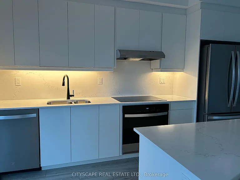 1035 Southdown Rd #504 — Photo 1