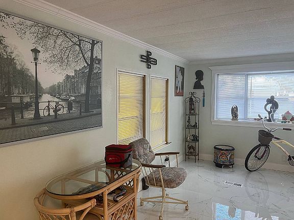 4th image of 7118 Linmar Cir #35