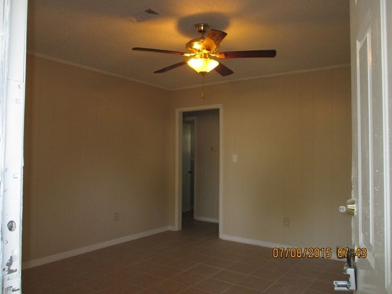 2nd image of 8640 Rose Ave