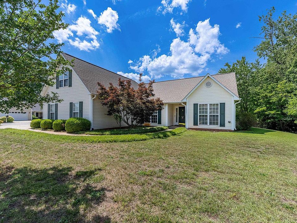 1st image of 1 Boysenberry Dr