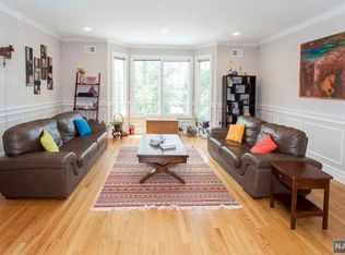 282-284 County Rd, Tenafly, NJ 07670