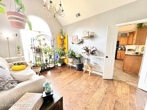 5th image of 5740 Kuykendall Dr