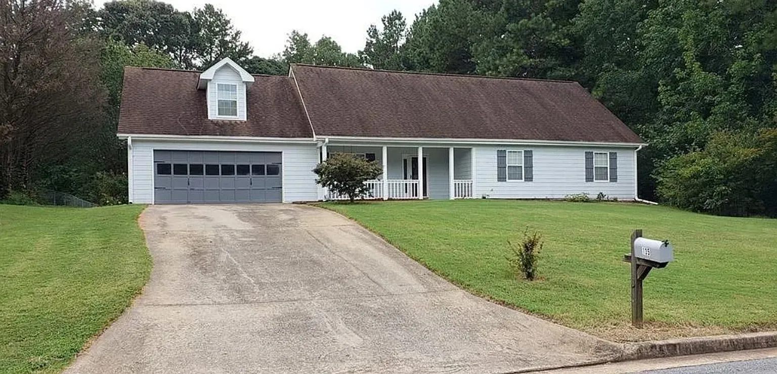 135 Cambridge Way photo 1