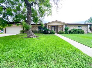 610 Creek Dr, New Braunfels, TX 78130