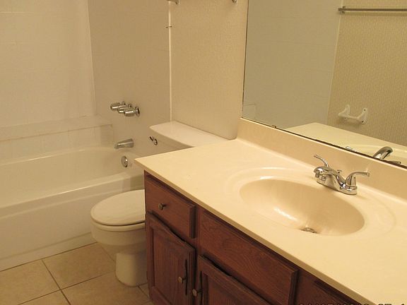 4th image of 6917 Villa Hermosa Dr