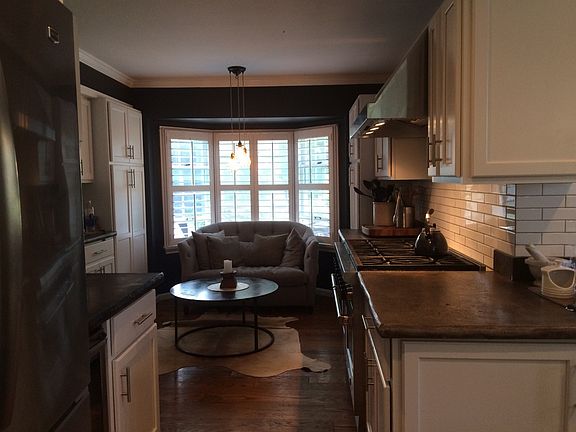 5th image of 58 E Washington St