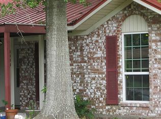 3005 Newcastle Dr, Baytown, TX 77521