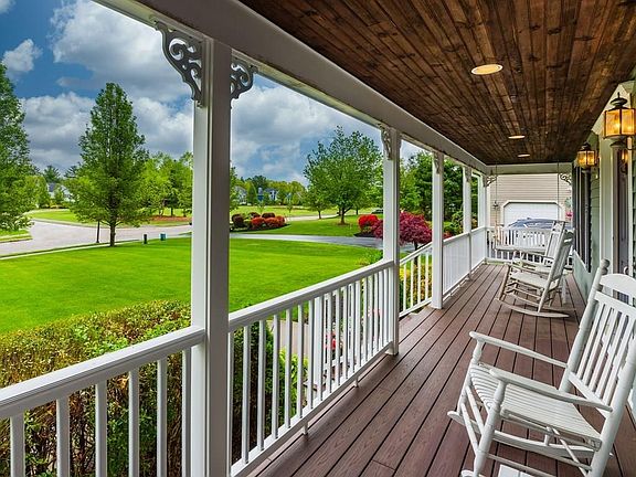 4th image of 31 Tanglewood Dr