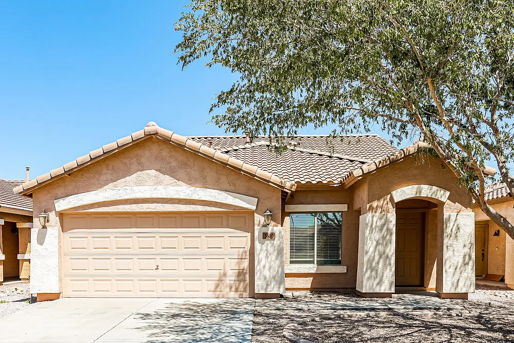 4 bed, 2.0 bath, 1930 sqft, $1,970 — Photo 1