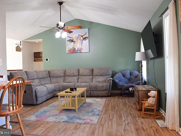 4th image of 169 Marlowe Dr
