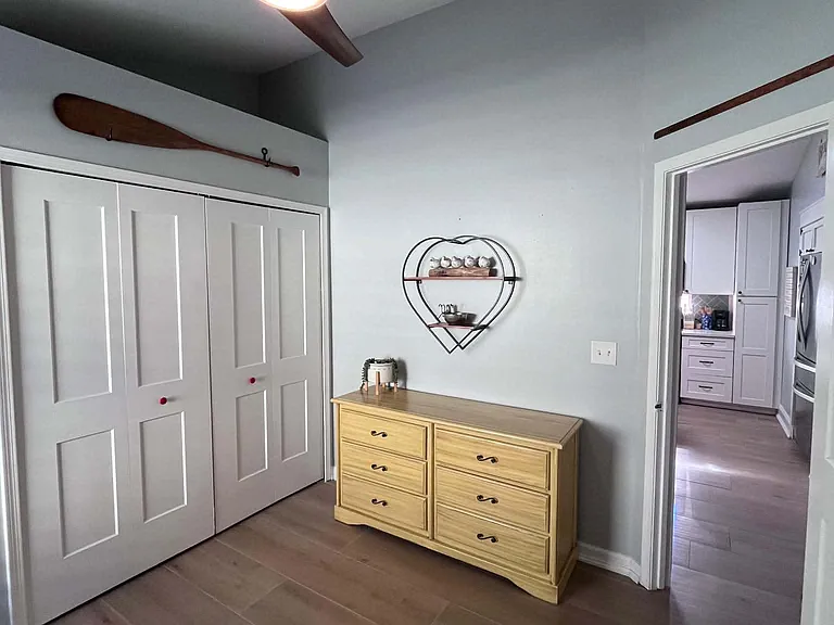 1634 Evans Dr S — Photo 17