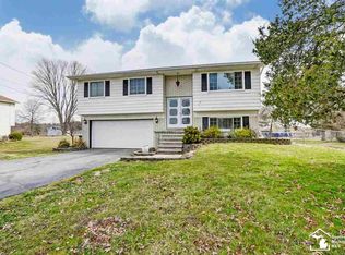 11428 Grafton Rd, Carleton, MI 48117