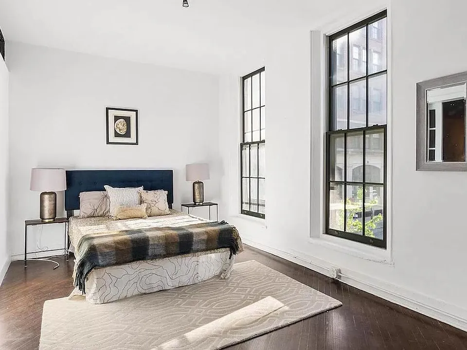 Bedroom - Front