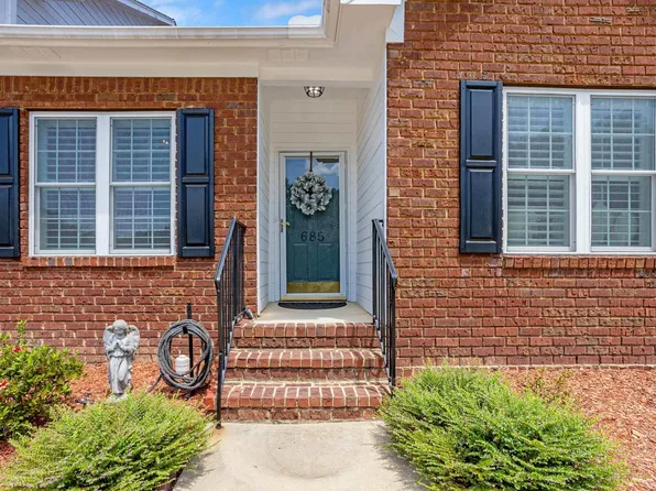 685 Treymoor Lake Cir, Alabaster, AL 35007