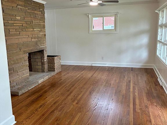 2nd image of 419 Pike Street SW