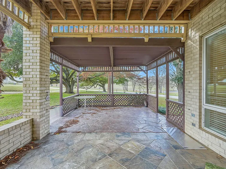 28 Waters Edge St — Photo 18