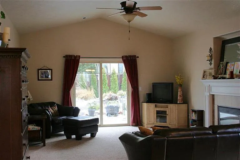 1221 Kamerin Springs Dr — Photo 9