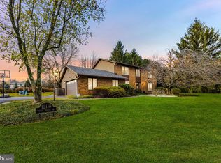 12110 Ridge Valley Dr, Owings Mills, MD 21117