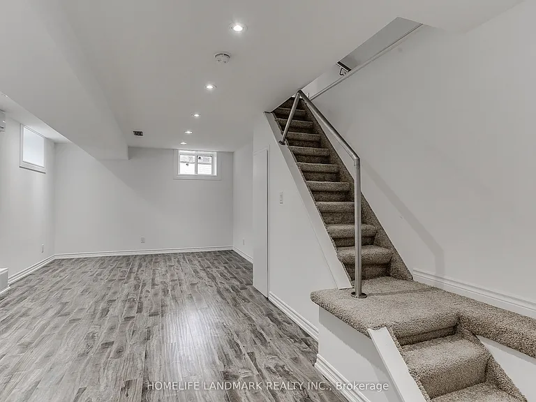 500 Balliol St — Photo 16