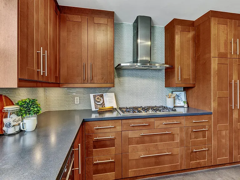1208 Fairwood Rd — Photo 9