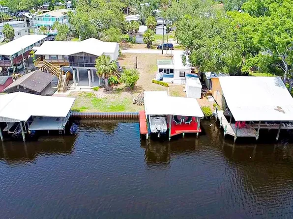 197 SE 241st St, Suwannee, FL 32692