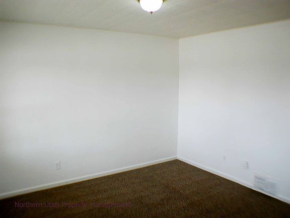 2 Front Room_04212015