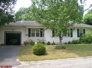 104 Frances Dr, Louisiana, MO 63353