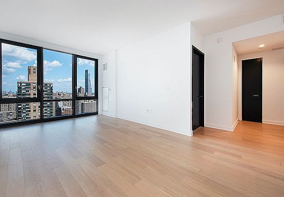 4th image of 21 S End Ave APT 4012