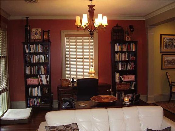 3rd image of 600 Clare Ct
