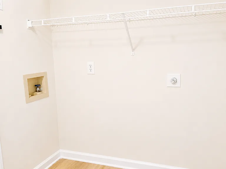 1264 Watercrest Cir — Photo 14