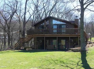24-38 Carriage Hill Ct, Lanark, IL 61046