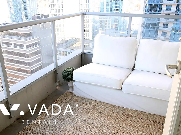 1420 Georgia St W #1404 — Photo 7