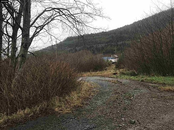 3rd image of 5068 N Tongass Hwy