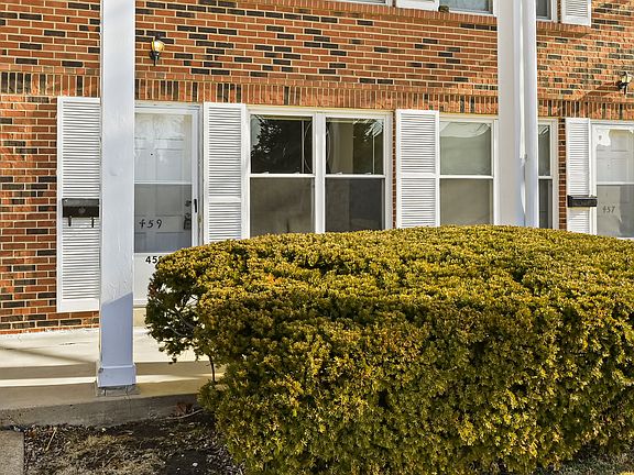 3rd image of 457 Olian Dr #459